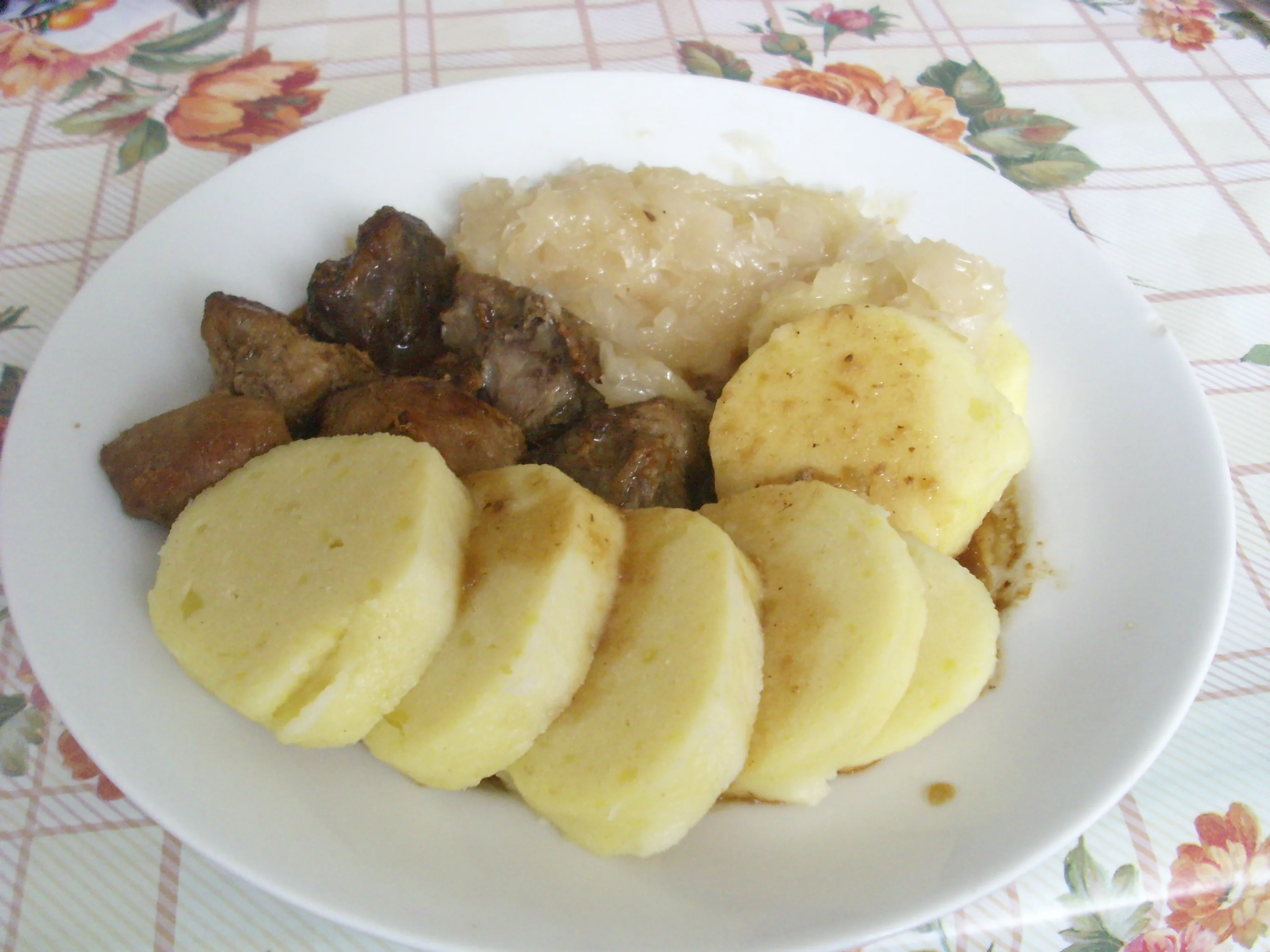 Vepřo-Knedlo-Zelo — traditional Czechia dish