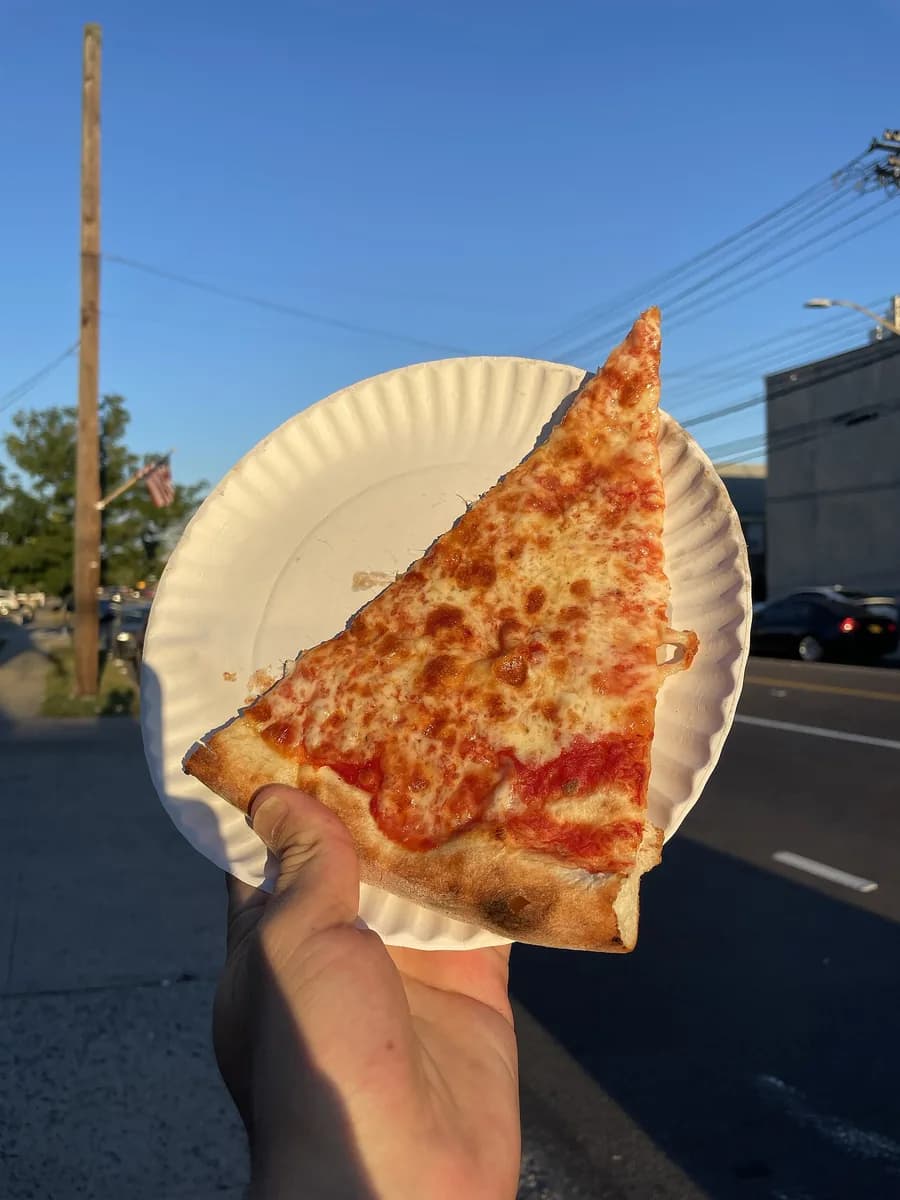 New York-style Pizza — traditional United States dish