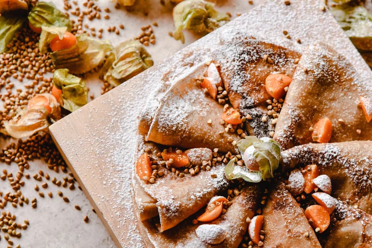 Crêpes Bretonnes — traditional France dish