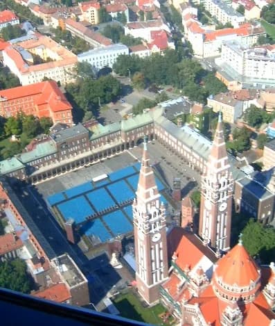 Dóm Square