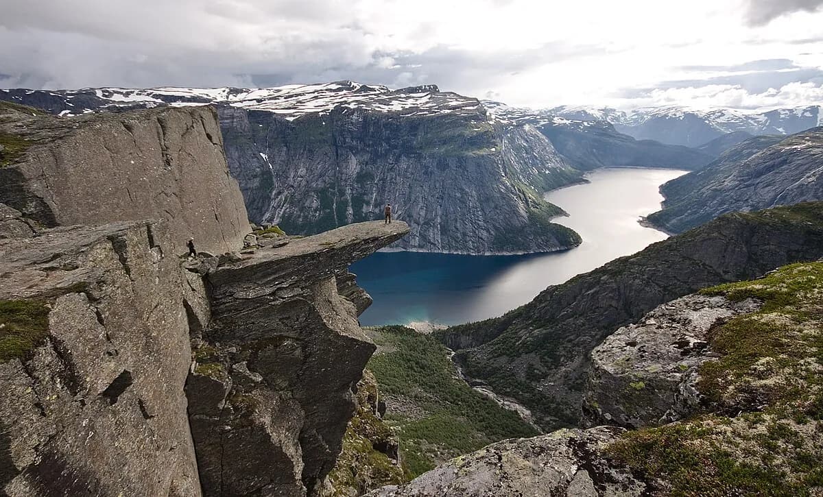 Trolltunga