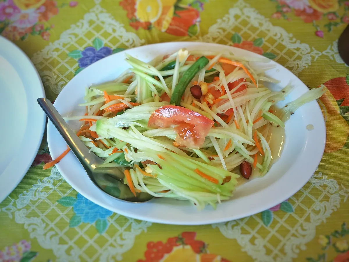 Som Tum (Green Papaya Salad)