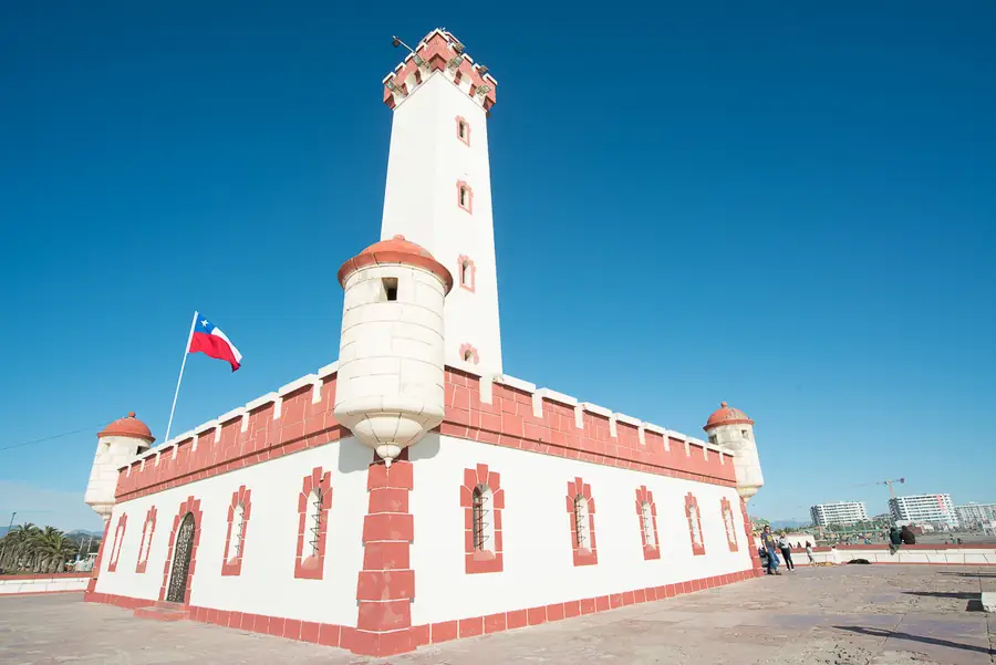 Faro Monumental in Chile — photo 6