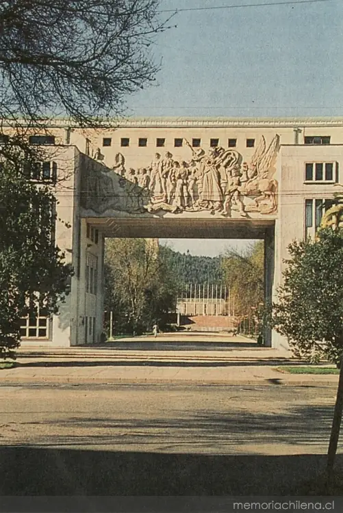 University of Concepción Mural in Chile — photo 3