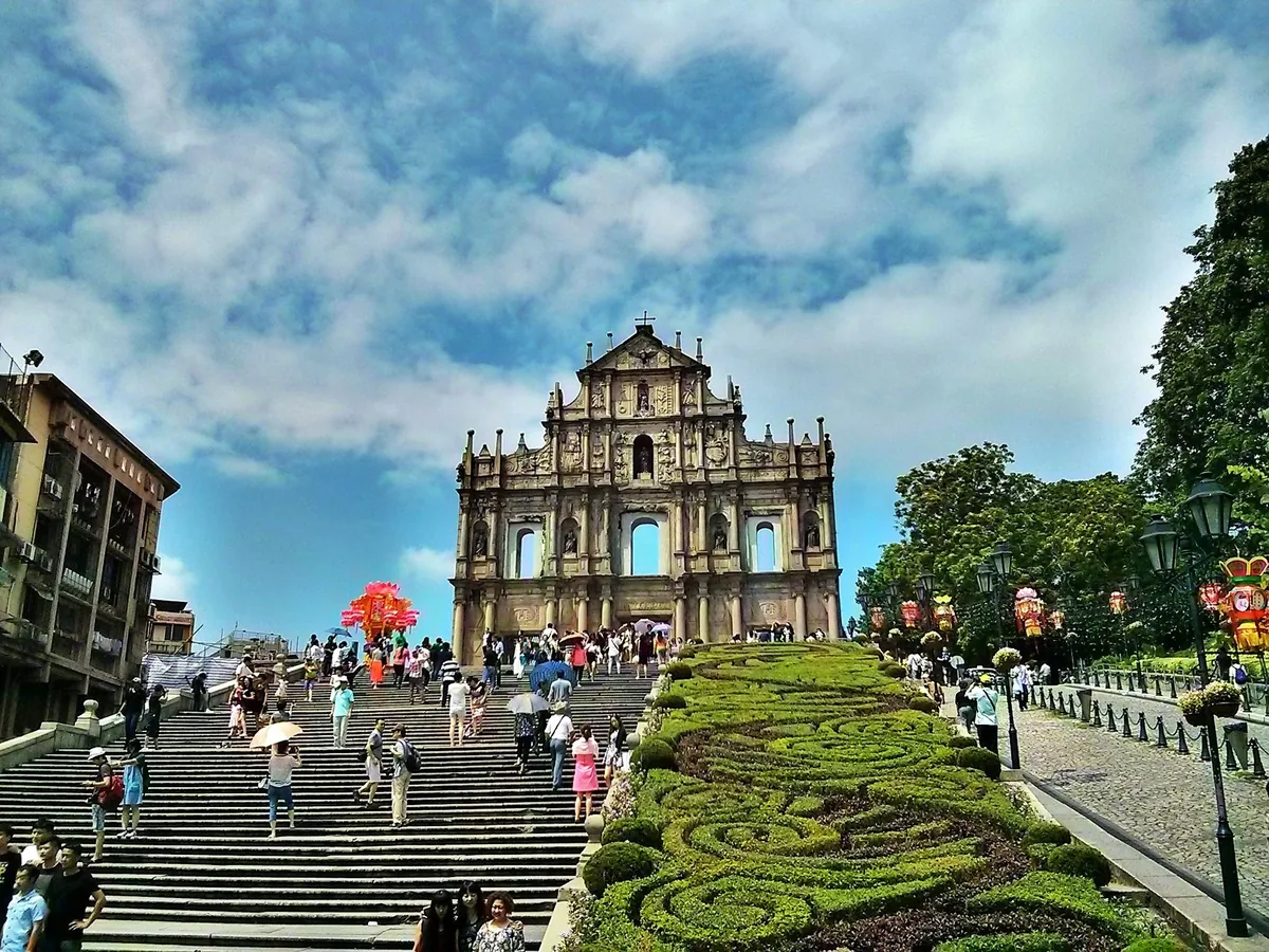 Senado Square
