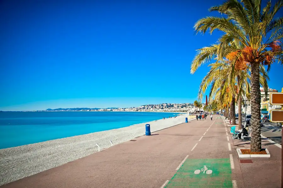 Promenade des Anglais in France — photo 8