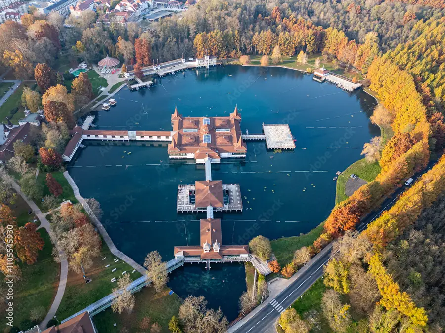 Lake Hévíz in Hungary — photo 7
