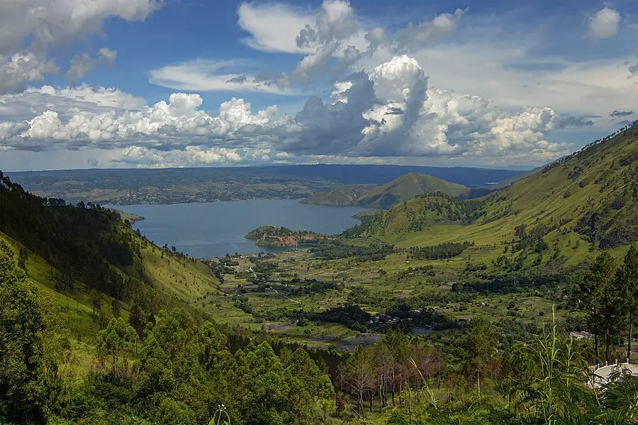 Lake Toba in Indonesia — photo 2