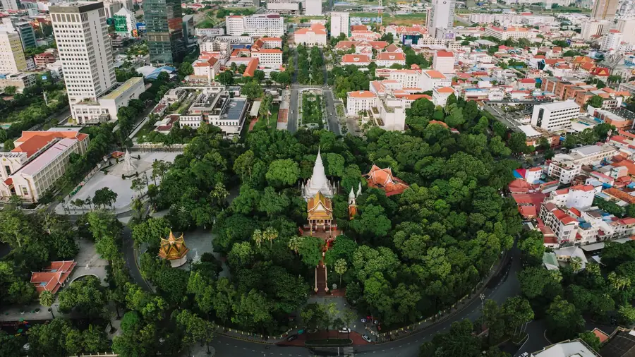 Wat Phnom in Cambodia โ photo 2