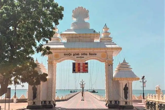 Nagadeepa Purana Vihara in Sri Lanka — photo 2