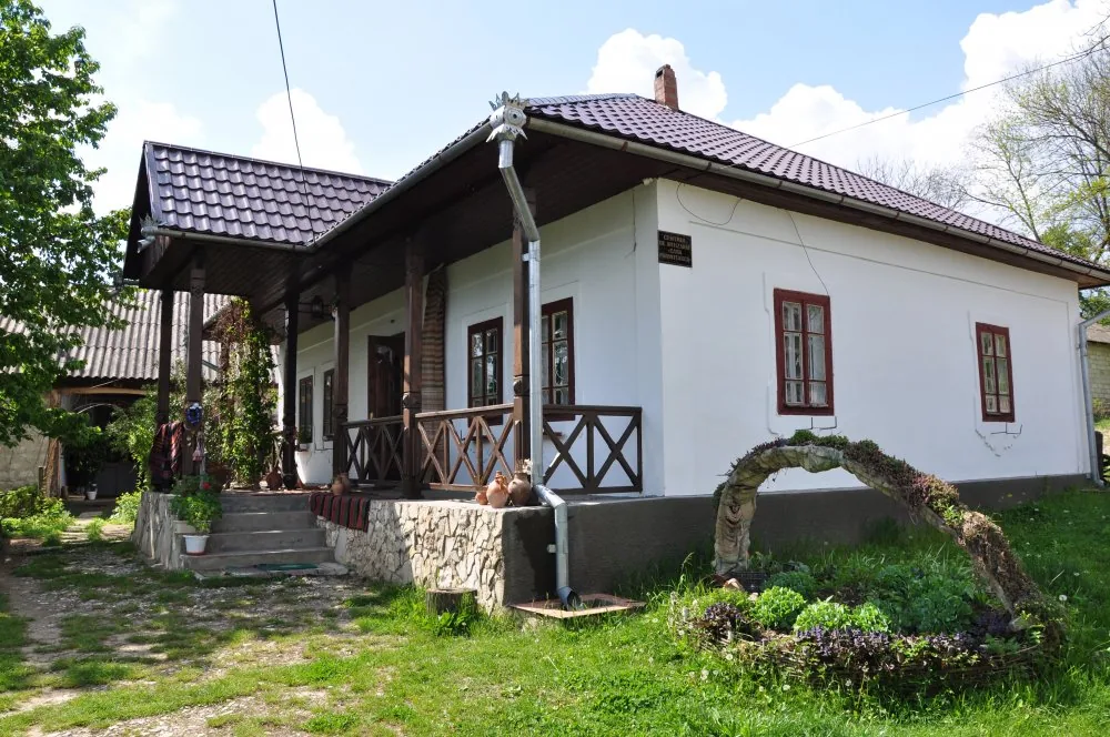 Casa Părintească