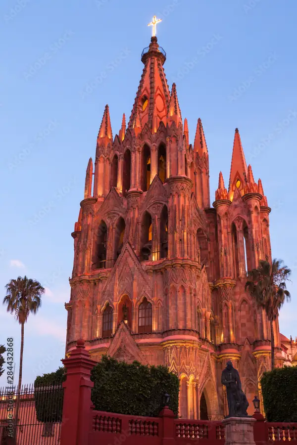 Parroquia de San Miguel Arcángel in Mexico — photo 2