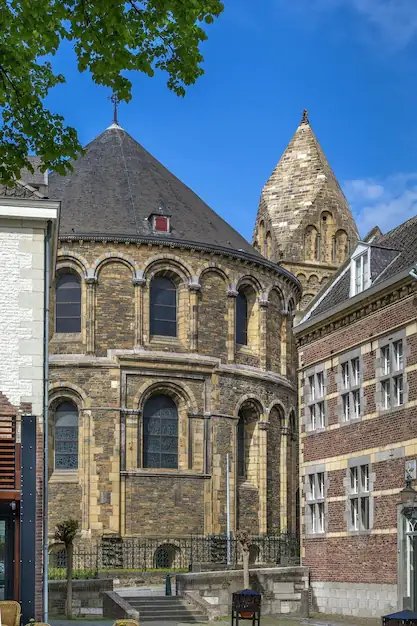 Munsterkerk in Netherlands — photo 2