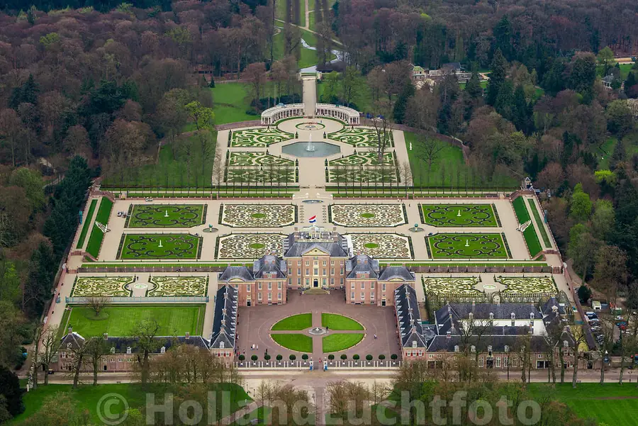 Paleis Het Loo in Netherlands — photo 2