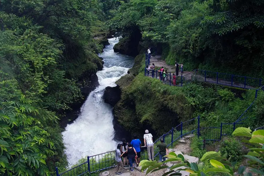 Davis Falls (Patale Chhango) in Nepal — photo 2