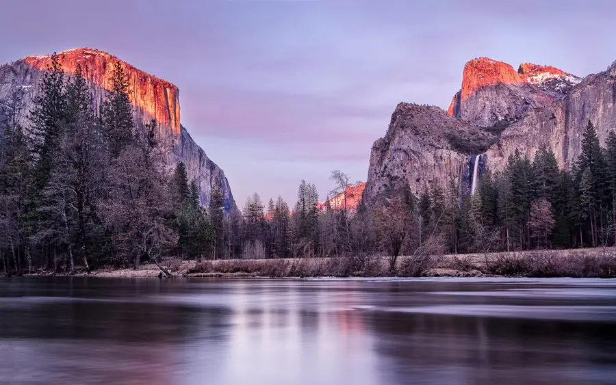 Yosemite Valley in United States — photo 2
