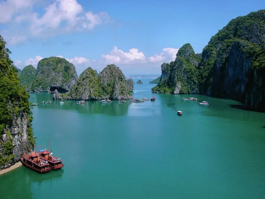 Ha Long Bay in Vietnam — photo 2