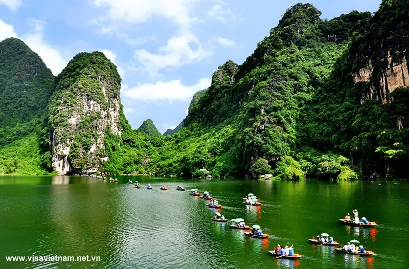 Trang An Landscape Complex in Vietnam — photo 2