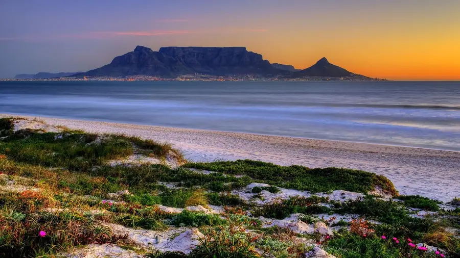Table Mountain in South Africa — photo 8