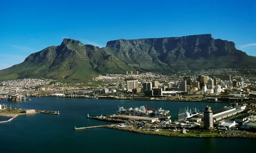 Table Mountain in South Africa — photo 6